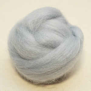 fog gray Corriedale Wool Roving