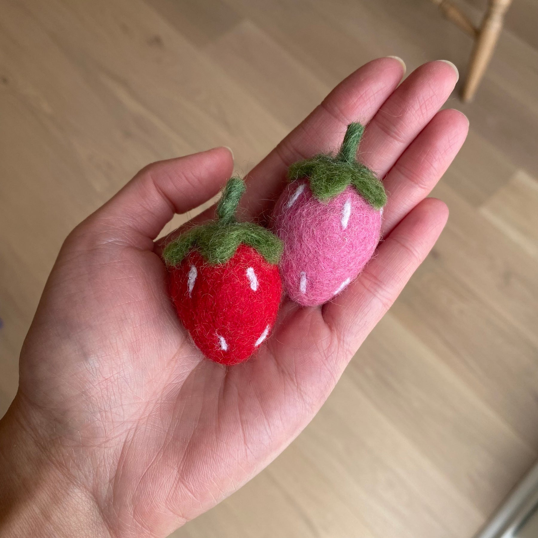 Felt Strawberries (large) - Pink