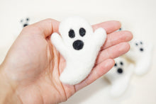 Load image into Gallery viewer, Felt Ghosts