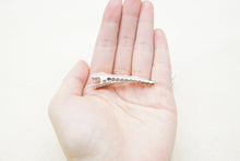 Load image into Gallery viewer, Alligator Teeth Clips
