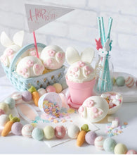 Load image into Gallery viewer, Swirl Felt Balls 25mm -White with dusty pink swirl