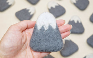 Felt Mountains