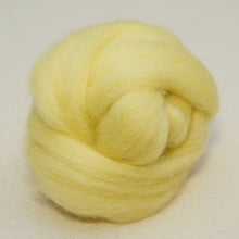 Load image into Gallery viewer, Lemon Corriedale Wool Roving