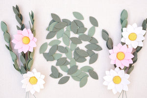 diy felt flowers and leaves