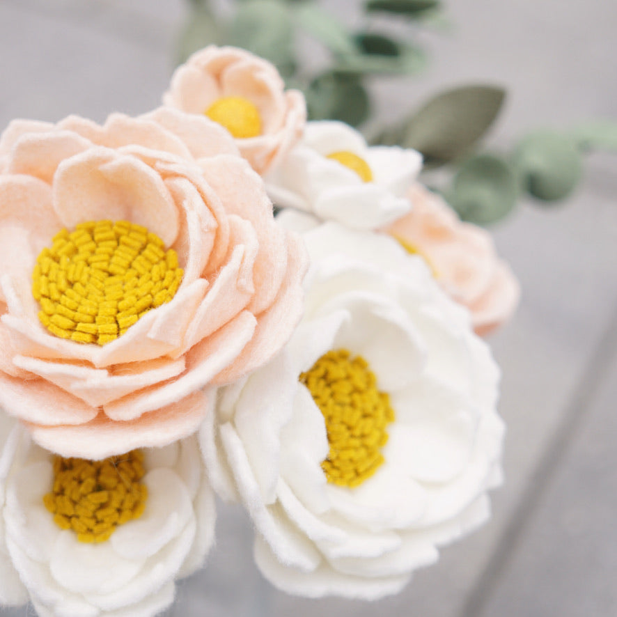 diy felt peony bouquet kit