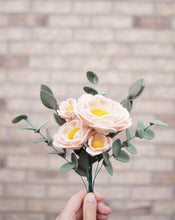 Load image into Gallery viewer, diy felt peony bouquet kit