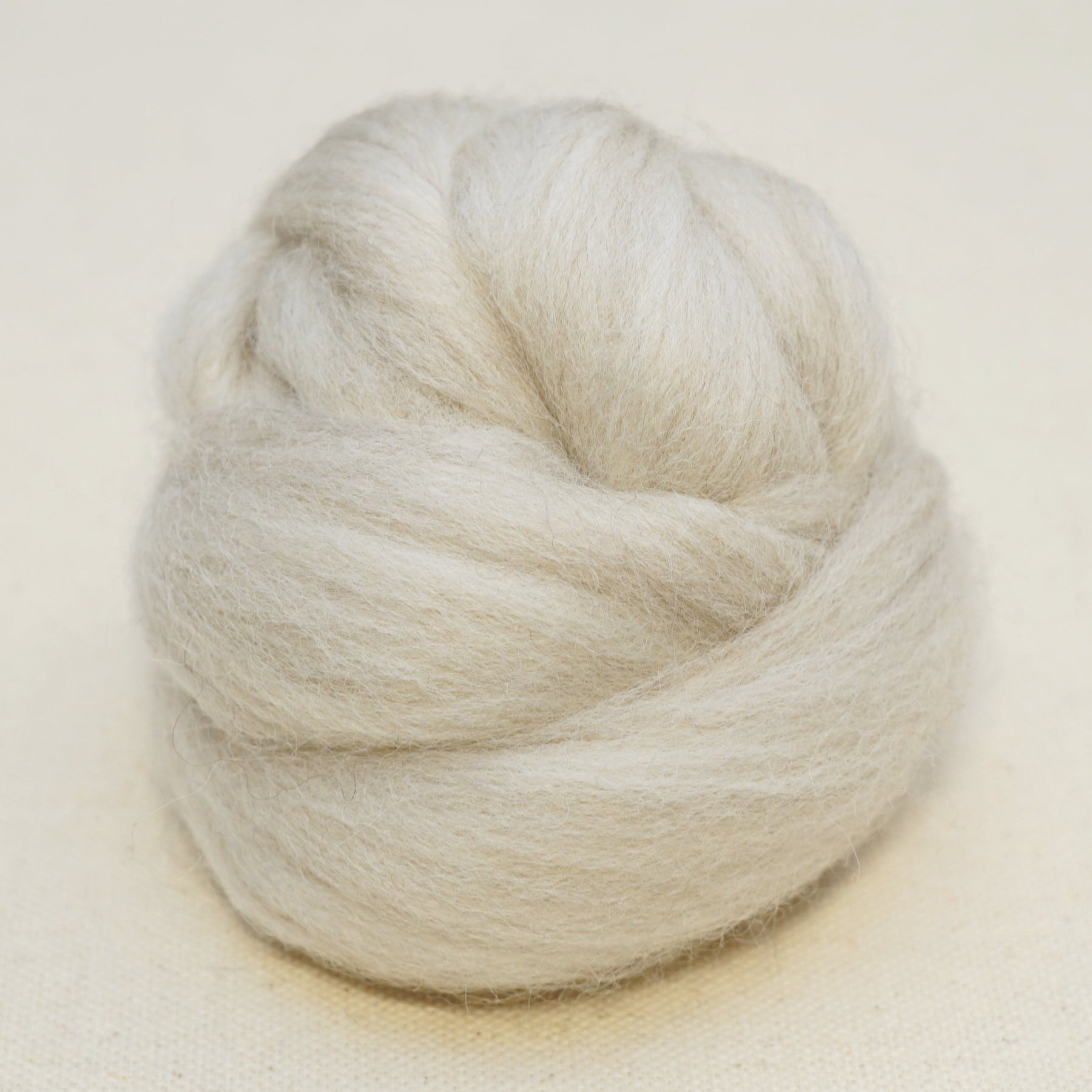 Light Natural Corriedale Wool Roving