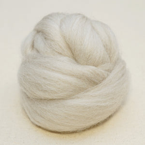 Light Natural Corriedale Wool Roving