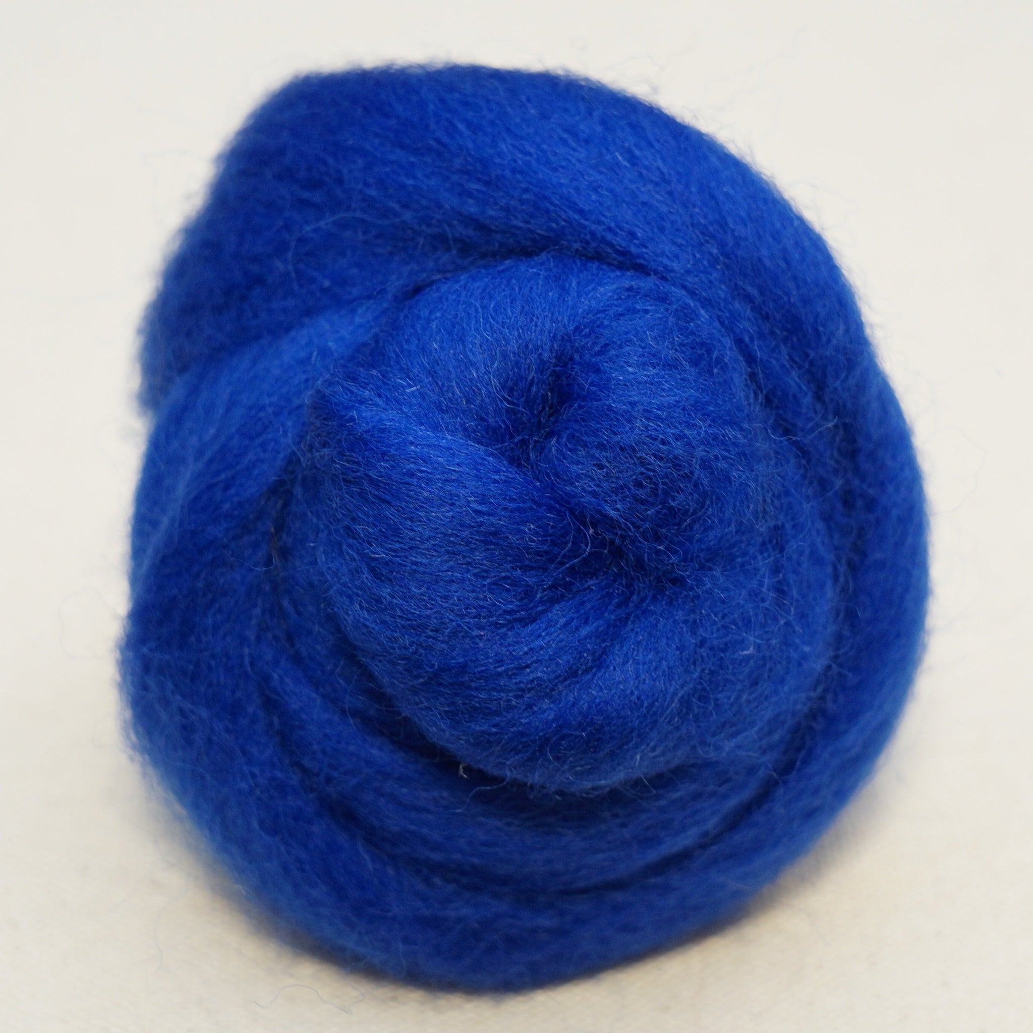 Blue Corriedale Wool Roving (25g) – Canadian Felt Shop
